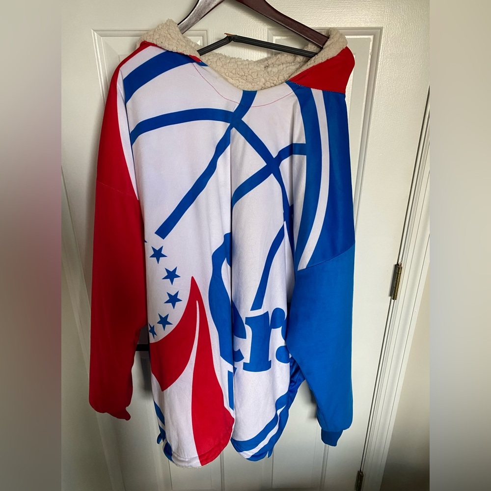 Philadelphia 76ers Reversible Hoodeez, Large - Picture 6 of 9